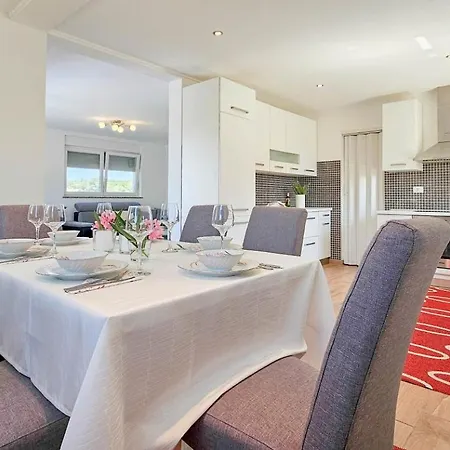 Pavlovic Apartment *