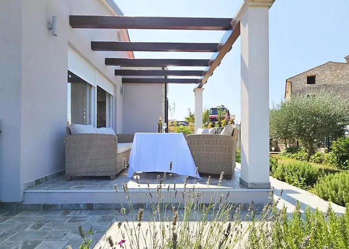 Pavlovic * Bužinija